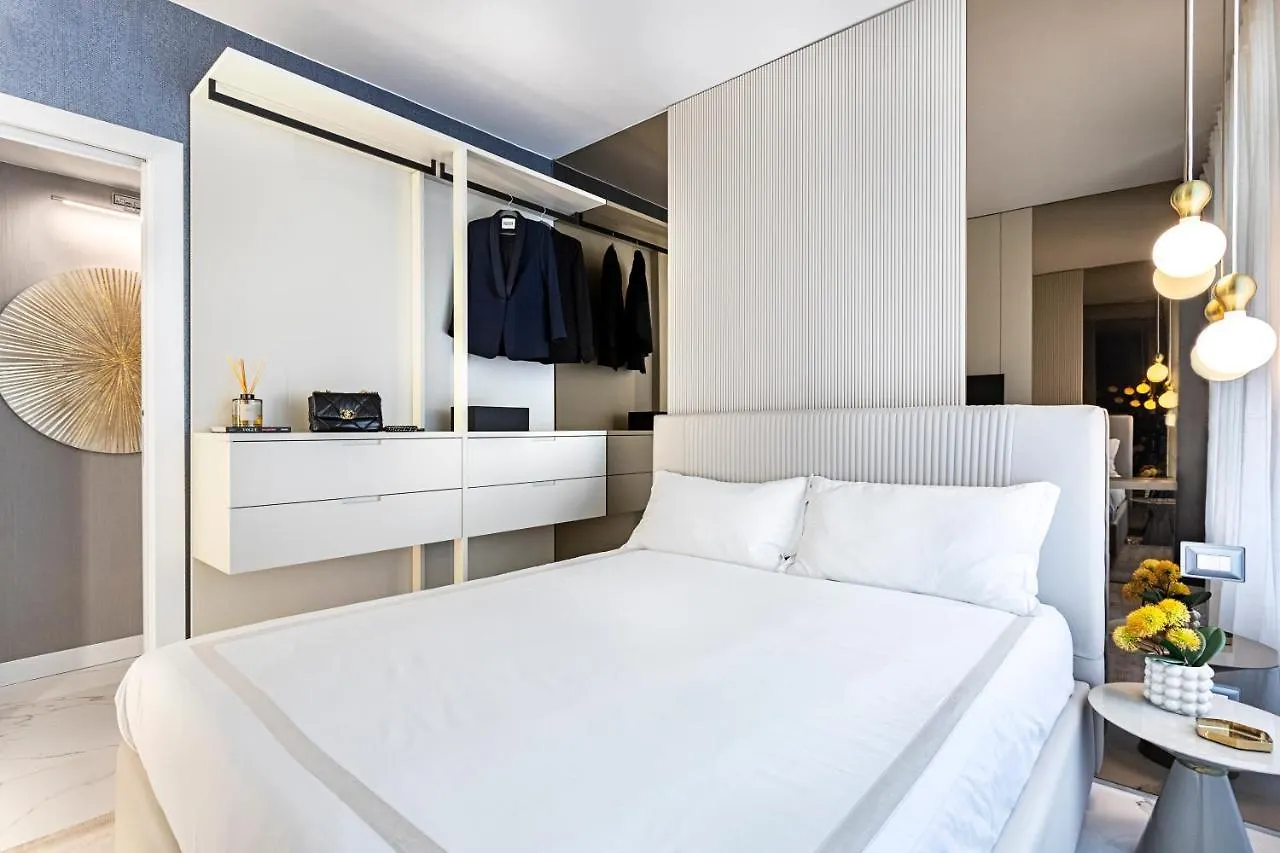 Glaucia Home Milan 0*,  Italy